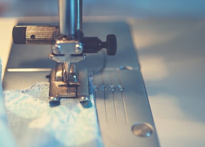 What Embroidery Machine Is Best For Beginners? (Guide)