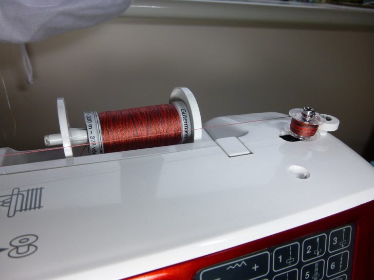 Why Is My Thread Wrapping Around the Bobbin? (4 Best Possible Solutions